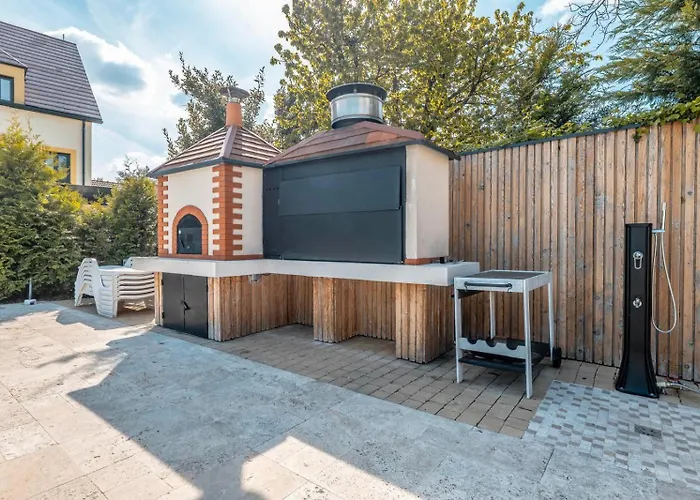 Проживание в семье Ref 1 Studio Avec Piscine A 5 Minutes De Disneyland Маньи-ле-Онгр