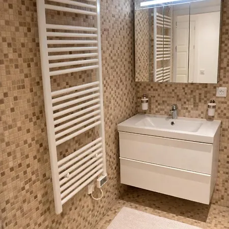 Ref 1 Avec Piscine A 5 Minutes De Disneyland 马尼库尔勒翁格尔