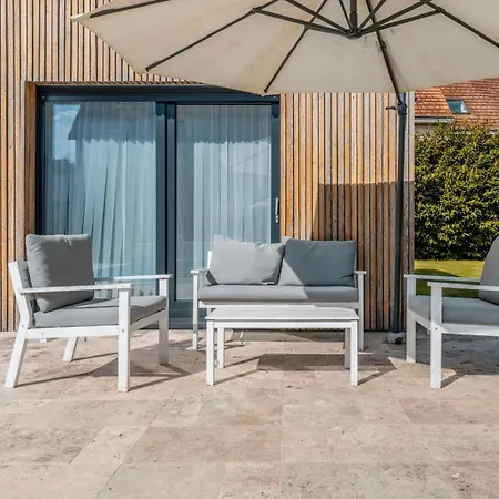Ref 1 Avec Piscine A 5 Minutes De Disneyland Magny-le-Hongre